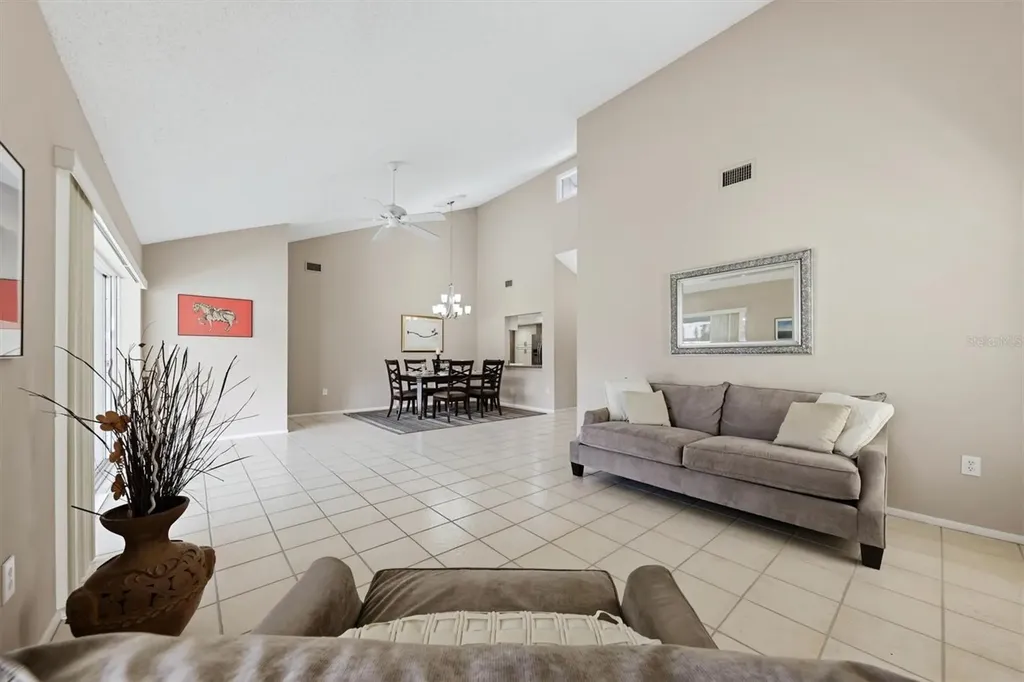 5462 Crestlake Boulevard Sarasota FL 34233