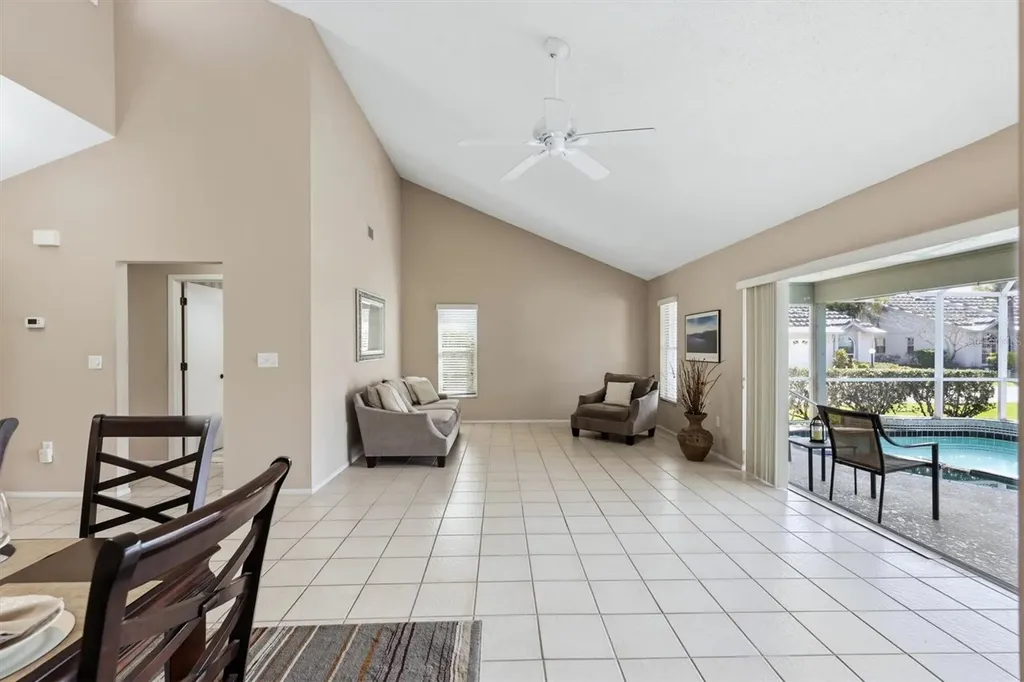 5462 Crestlake Boulevard Sarasota FL 34233