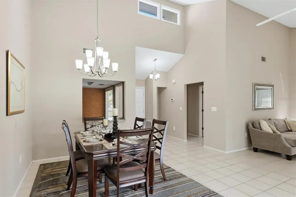 5462 Crestlake Boulevard Sarasota FL 34233