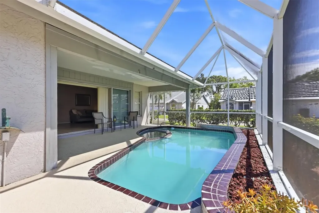 5462 Crestlake Boulevard Sarasota FL 34233
