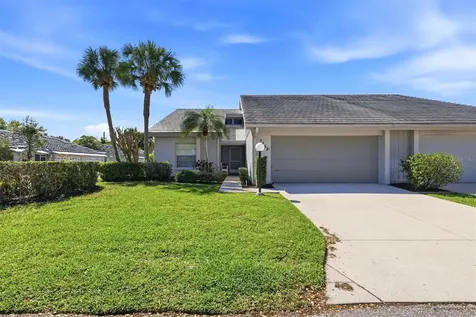 5462 Crestlake Boulevard Sarasota FL 34233