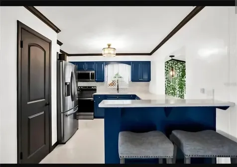 5564 N 63rd Way N St Petersburg FL 33709