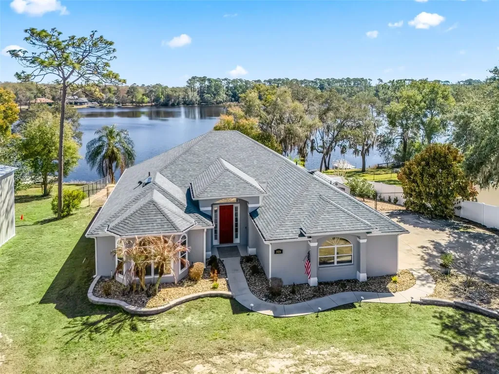 3924 Woodpecker Drive Fruitland Park FL 34731