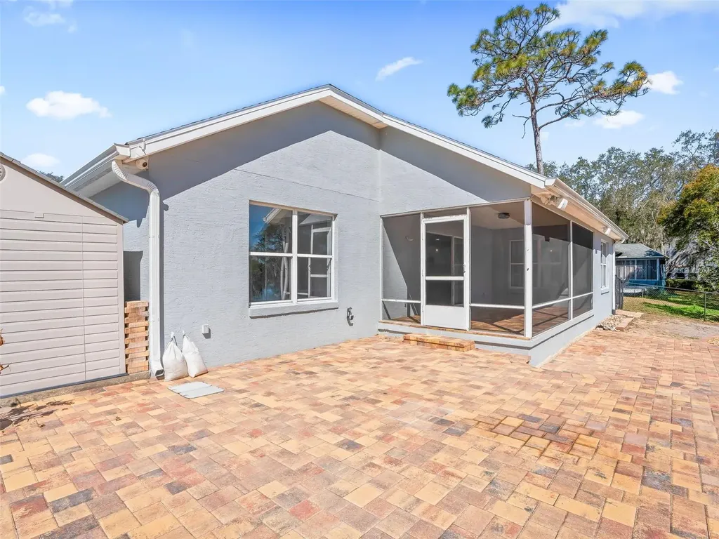 3924 Woodpecker Drive Fruitland Park FL 34731