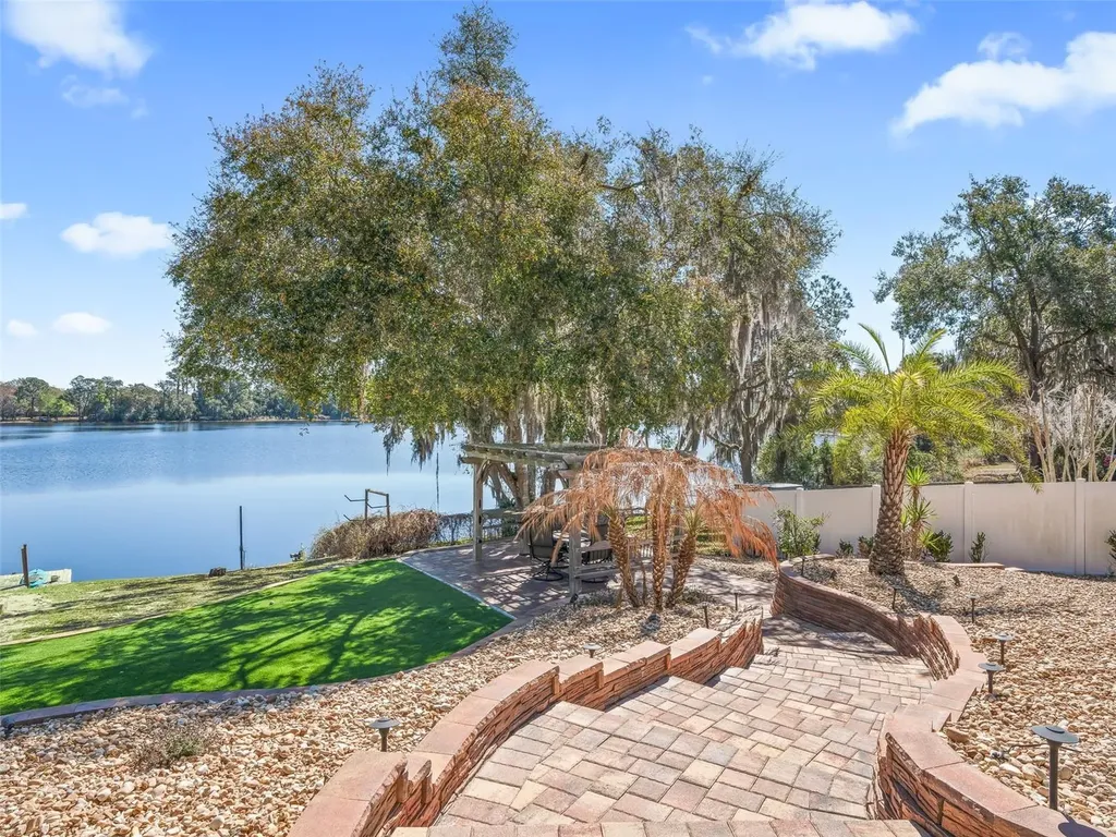 3924 Woodpecker Drive Fruitland Park FL 34731