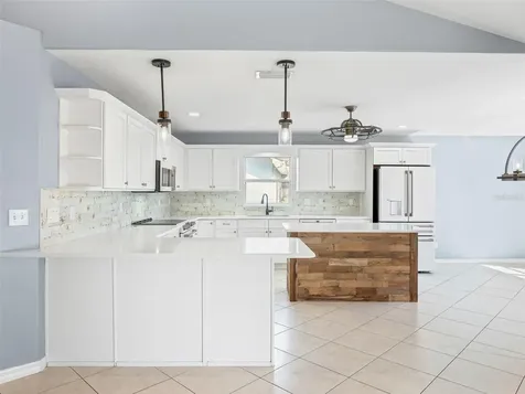 3924 Woodpecker Drive Fruitland Park FL 34731