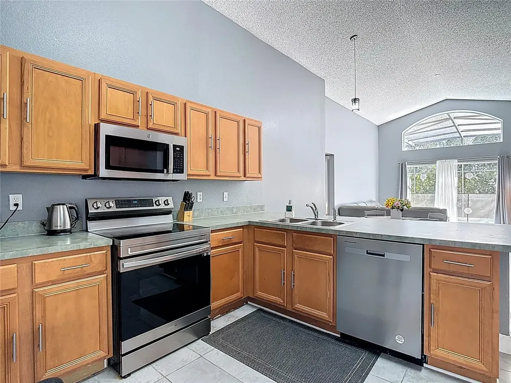 168 Hideaway Beach Lane Kissimmee FL 34746