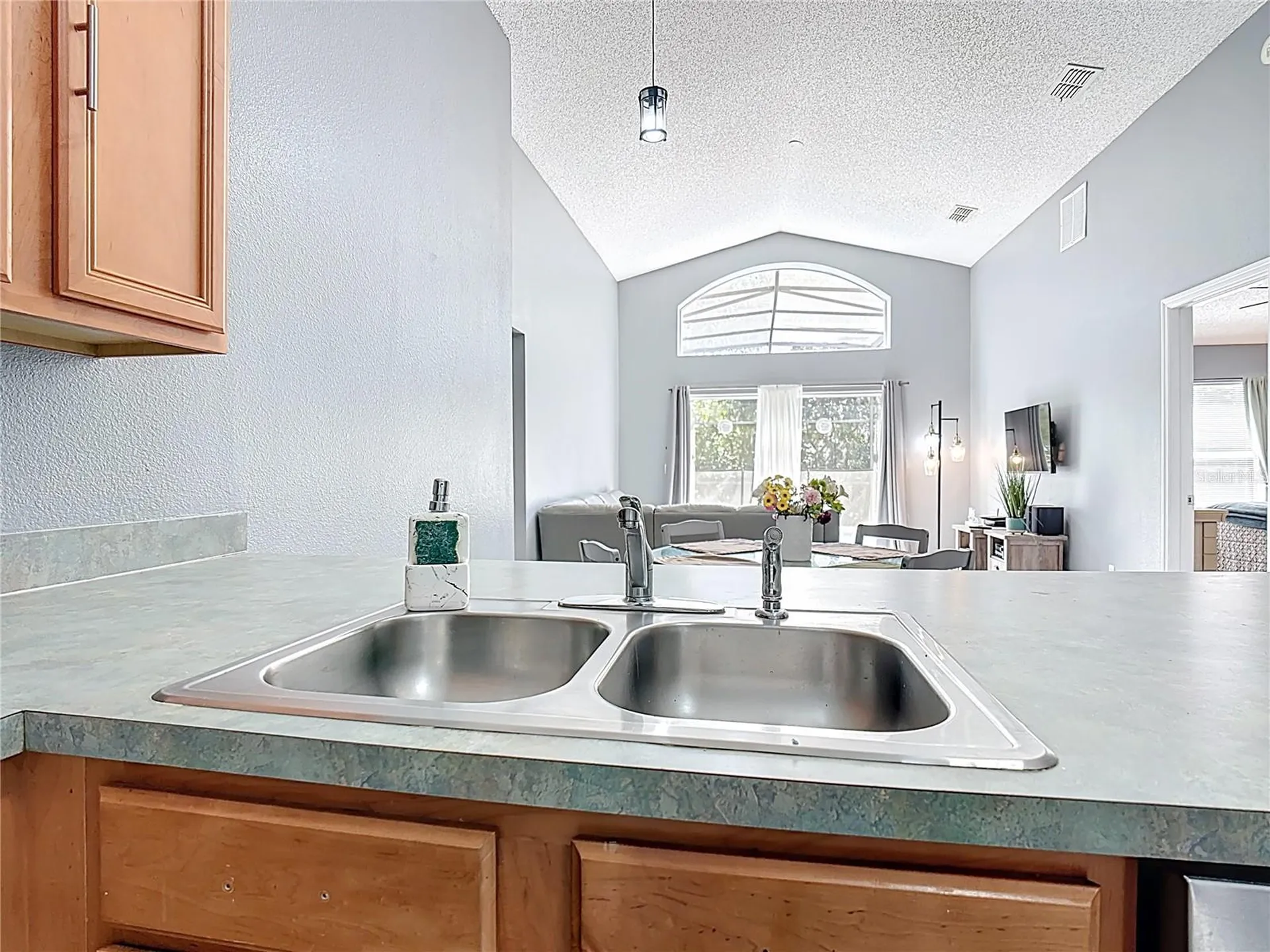 168 Hideaway Beach Lane Kissimmee FL 34746