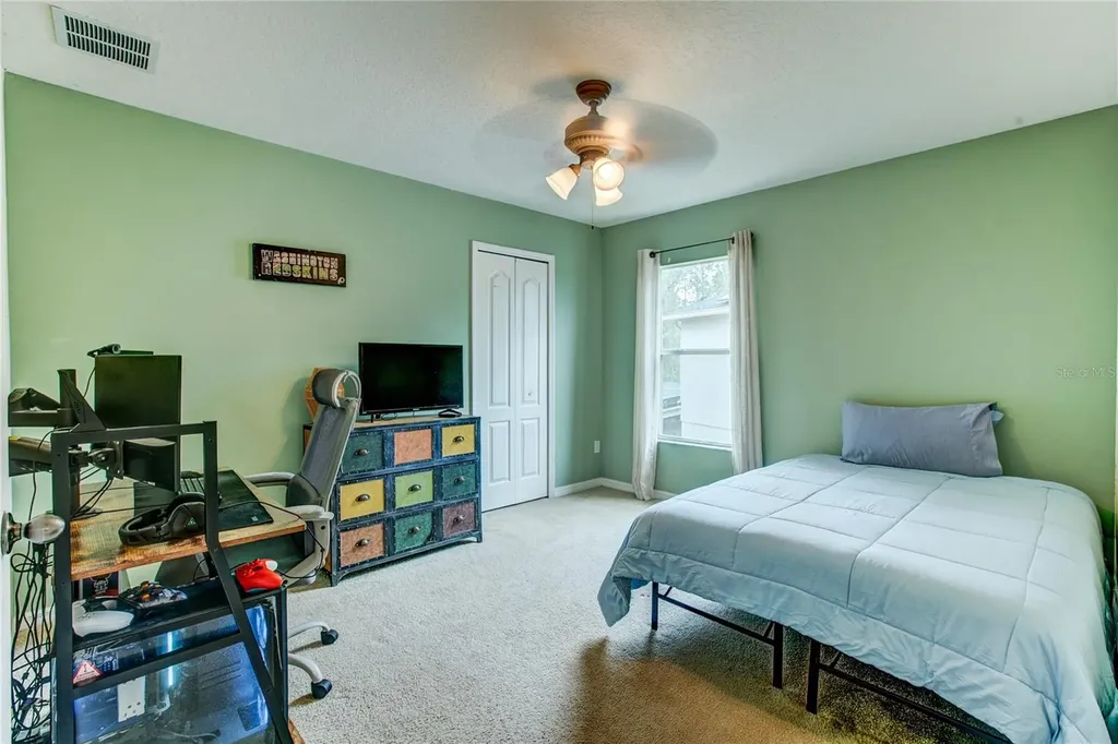 1544 Echo Lake Court Orlando FL 32828