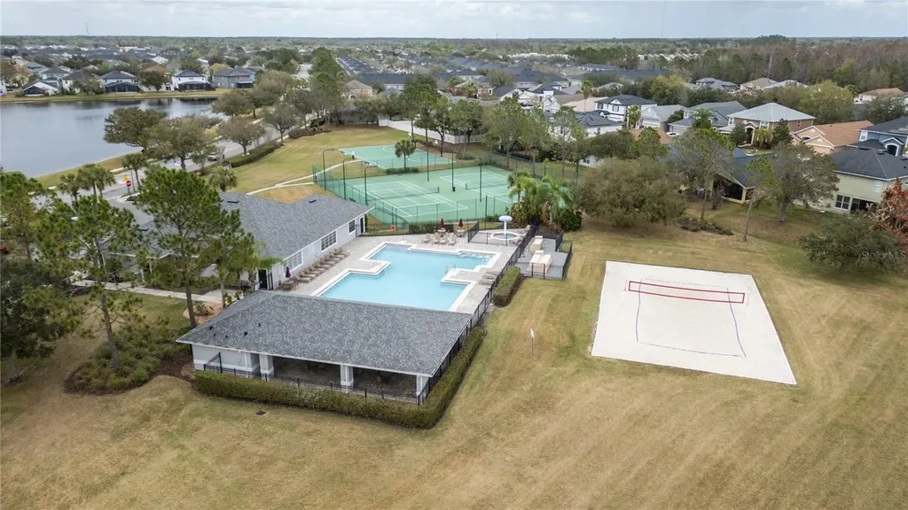 1544 Echo Lake Court Orlando FL 32828