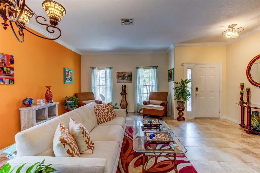 1544 Echo Lake Court Orlando FL 32828