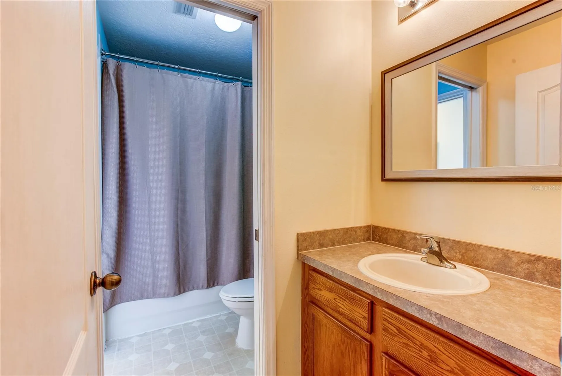 1544 Echo Lake Court Orlando FL 32828