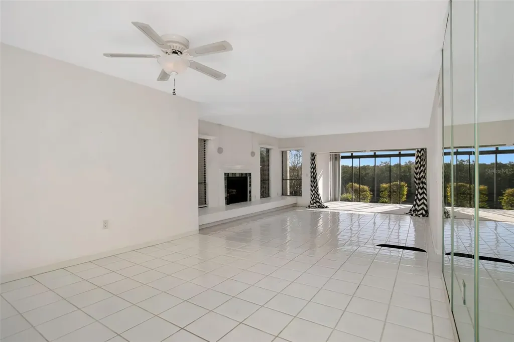 8734 54th Avenue W Bradenton FL 34210