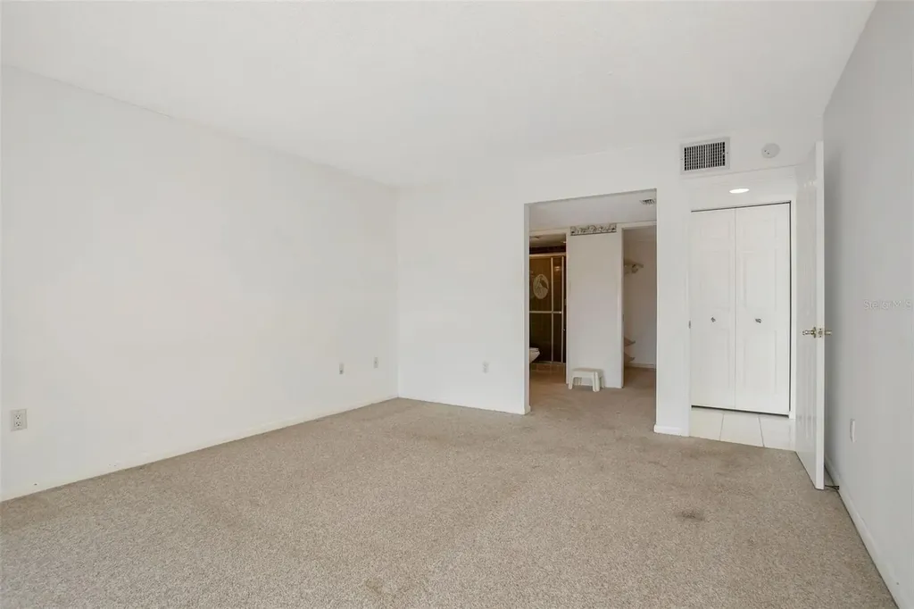 8734 54th Avenue W Bradenton FL 34210