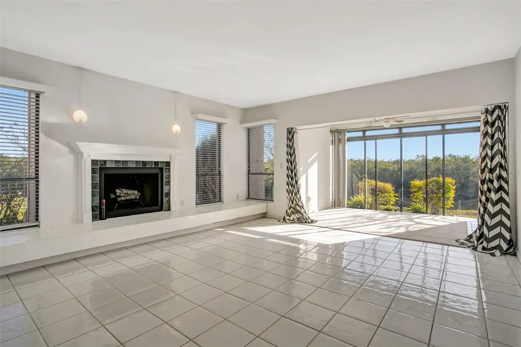 8734 54th Avenue W Bradenton FL 34210