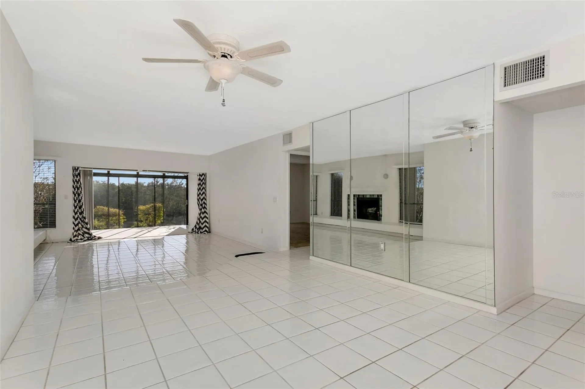 8734 54th Avenue W Bradenton FL 34210