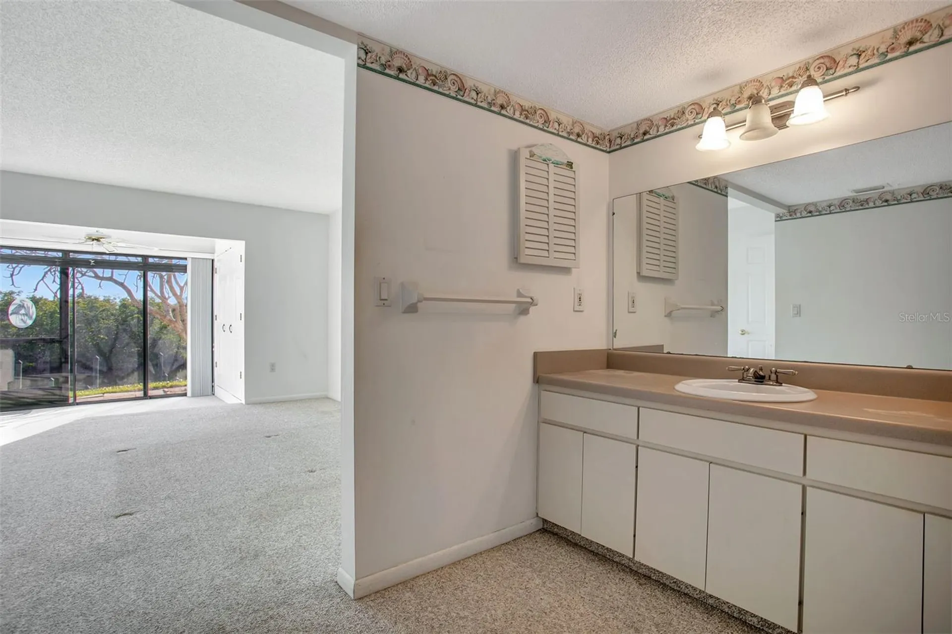 8734 54th Avenue W Bradenton FL 34210