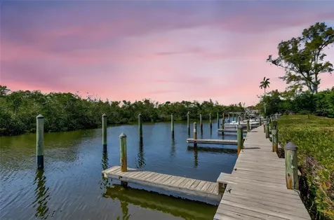 8734 54th Avenue W Bradenton FL 34210