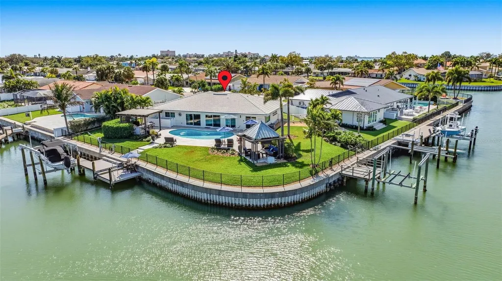 4310 40th Street S St Petersburg FL 33711