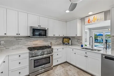 4310 40th Street S St Petersburg FL 33711