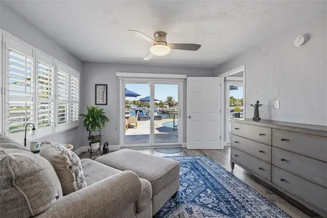 4310 40th Street S St Petersburg FL 33711