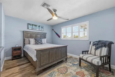4310 40th Street S St Petersburg FL 33711