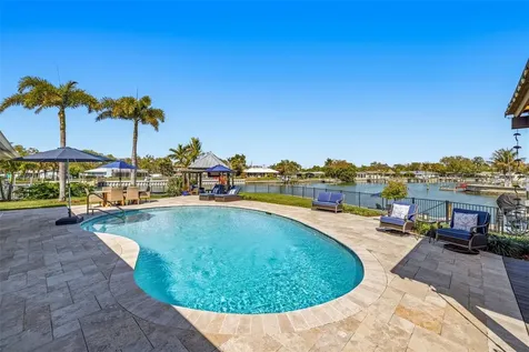 4310 40th Street S St Petersburg FL 33711