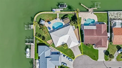 4310 40th Street S St Petersburg FL 33711