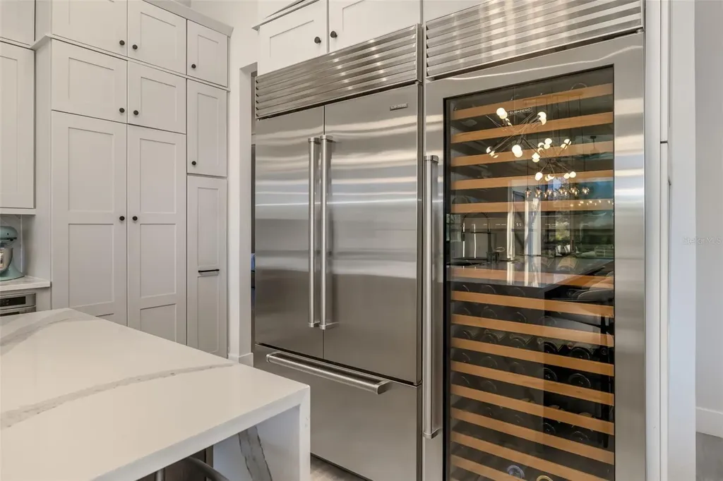 4677 Antrim Drive Sarasota FL 34240