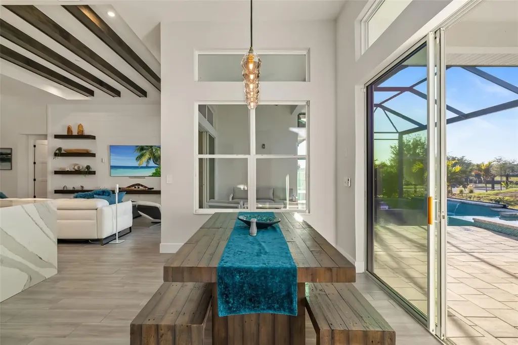 4677 Antrim Drive Sarasota FL 34240