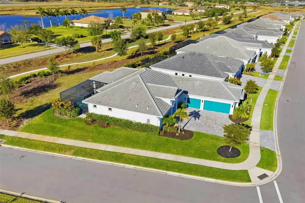 4677 Antrim Drive Sarasota FL 34240