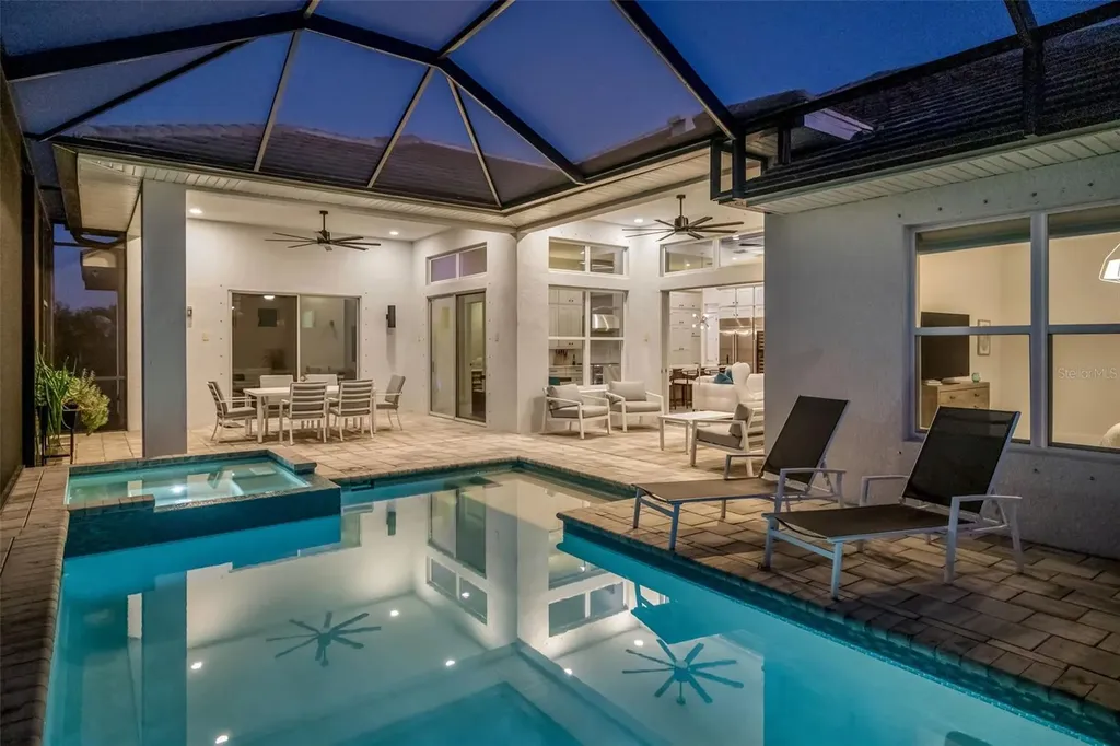 4677 Antrim Drive Sarasota FL 34240