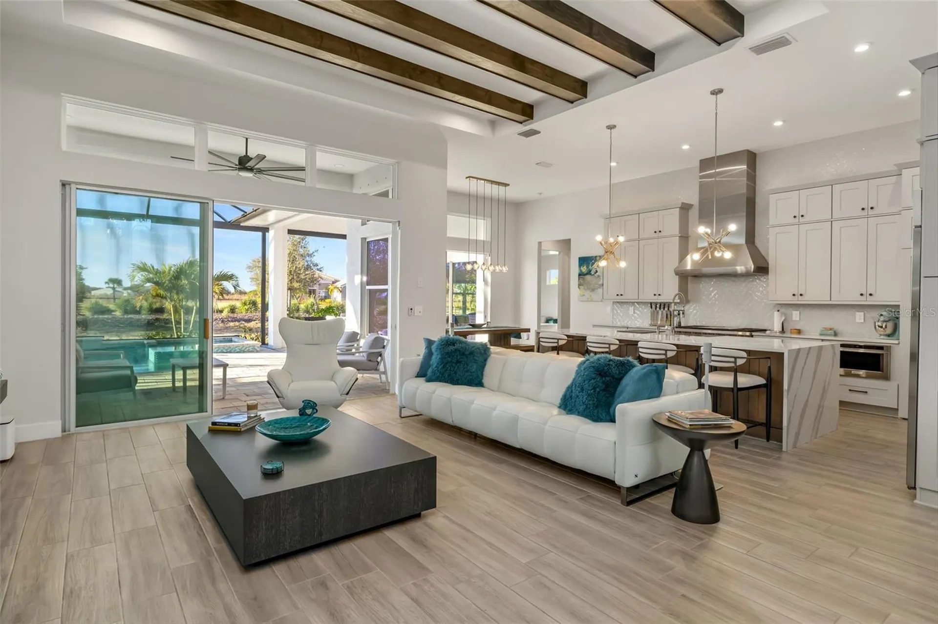 4677 Antrim Drive Sarasota FL 34240