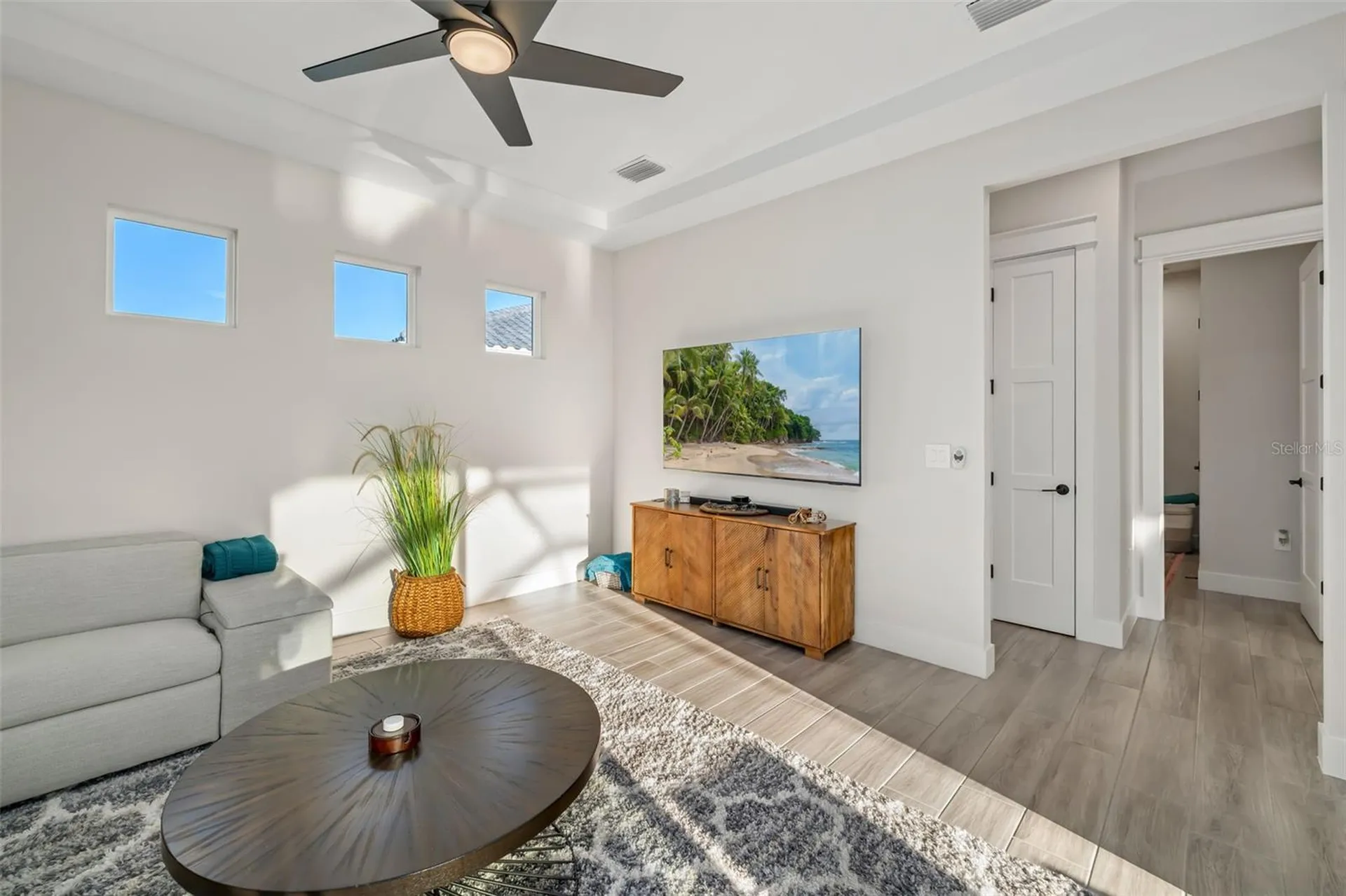 4677 Antrim Drive Sarasota FL 34240