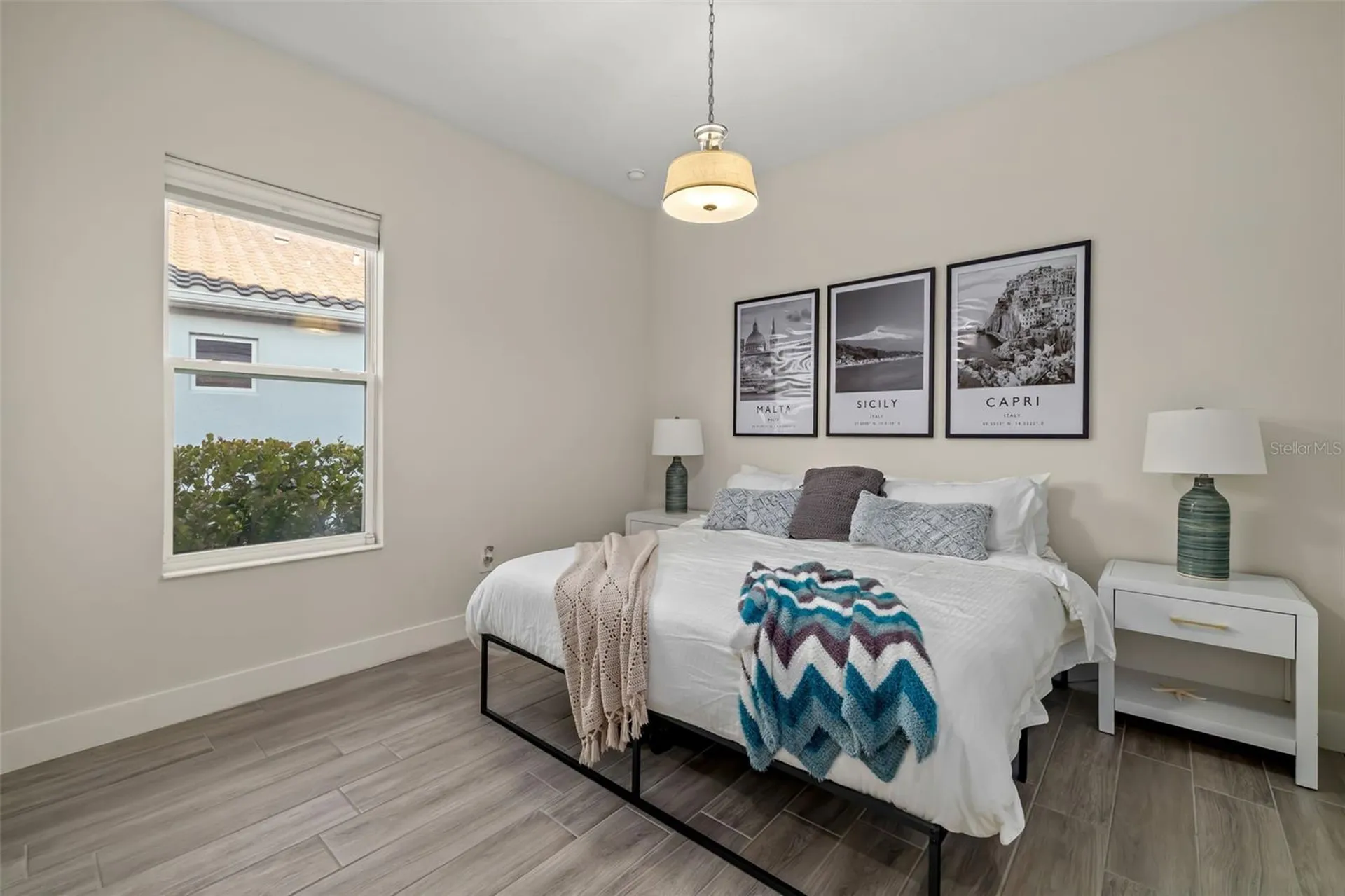 4677 Antrim Drive Sarasota FL 34240