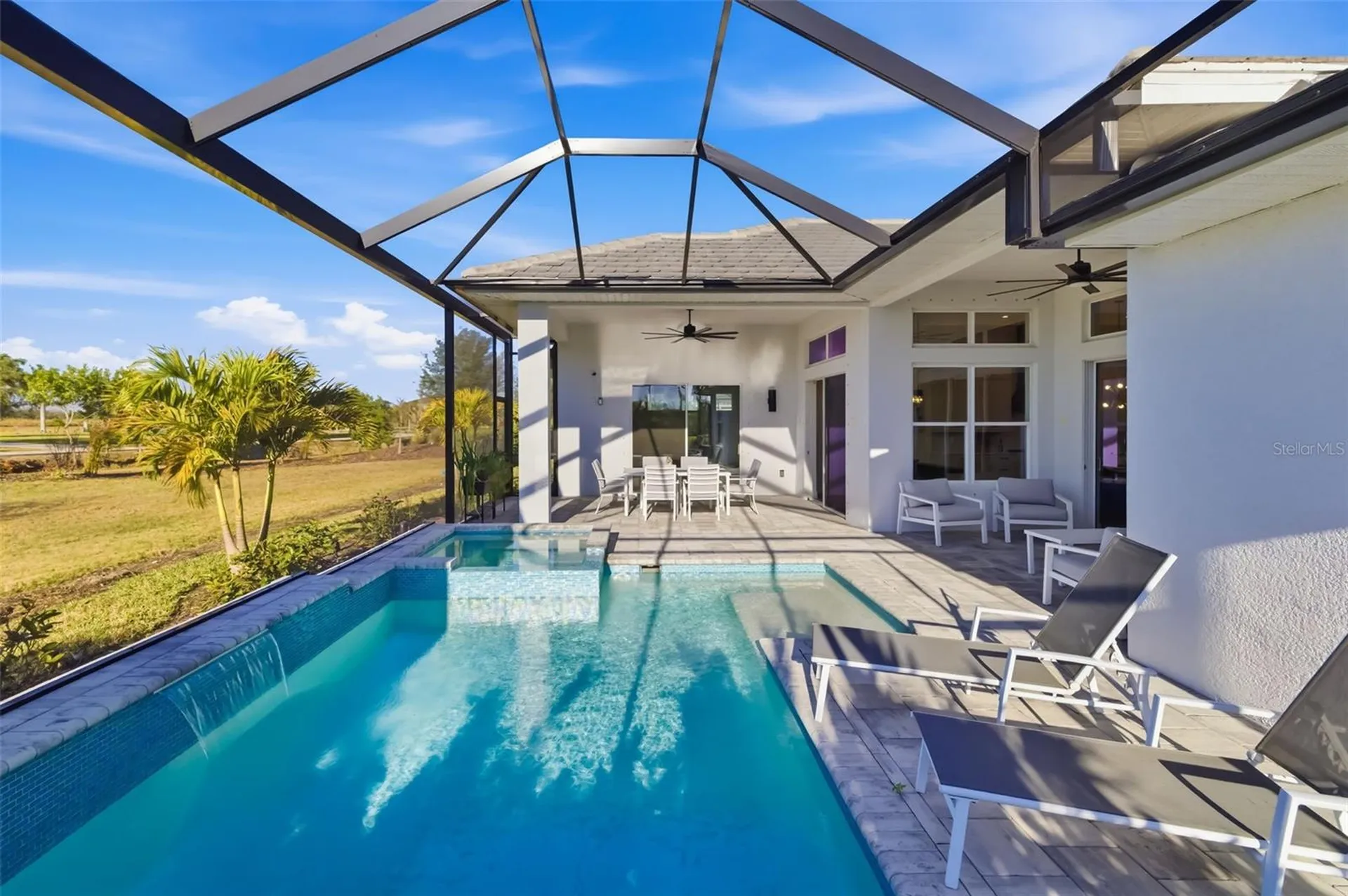 4677 Antrim Drive Sarasota FL 34240