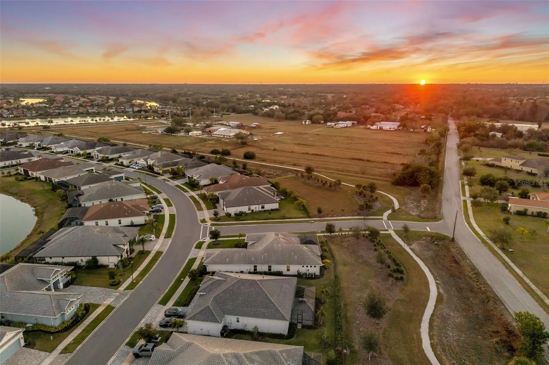 4677 Antrim Drive Sarasota FL 34240