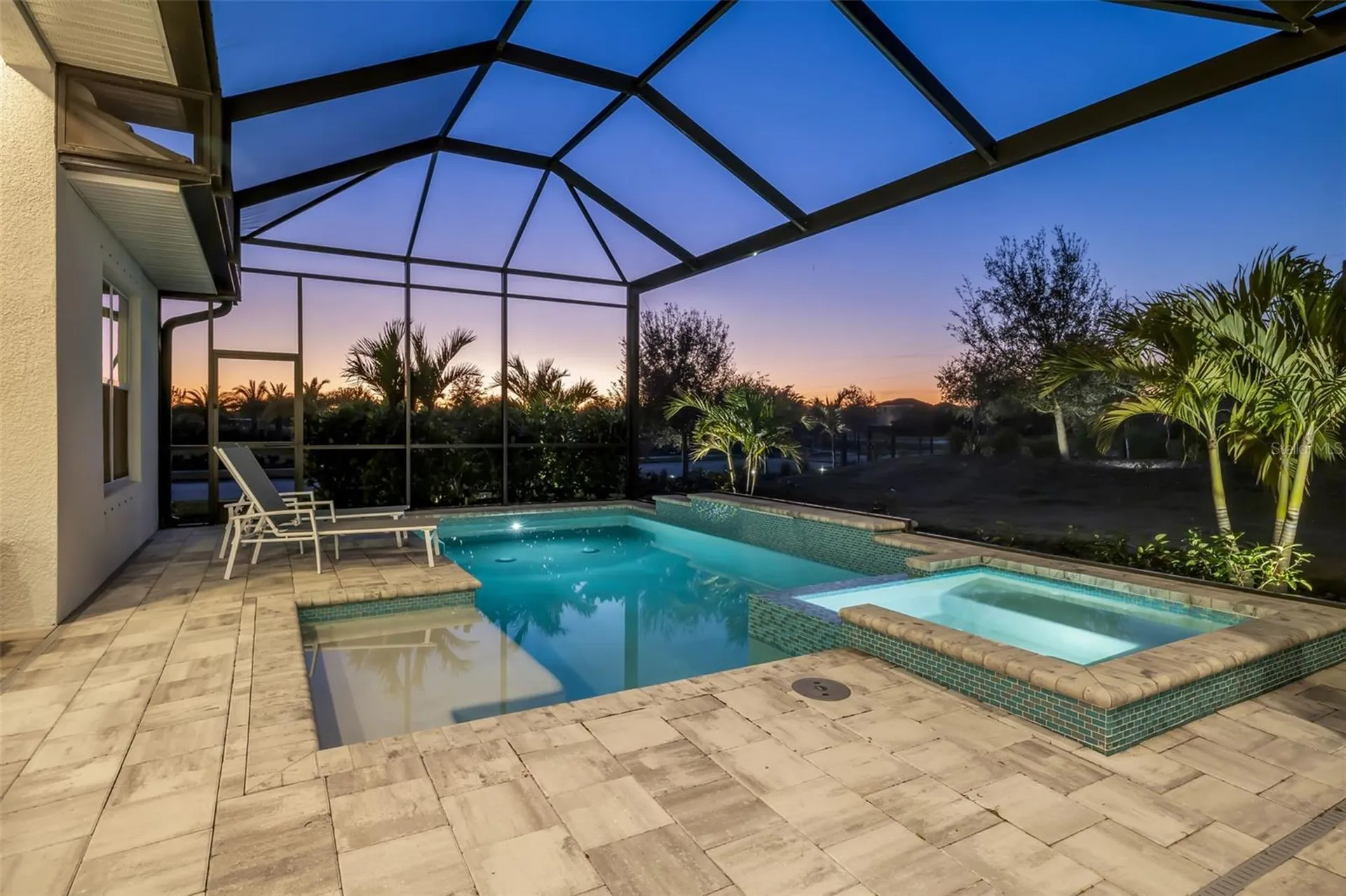 4677 Antrim Drive Sarasota FL 34240