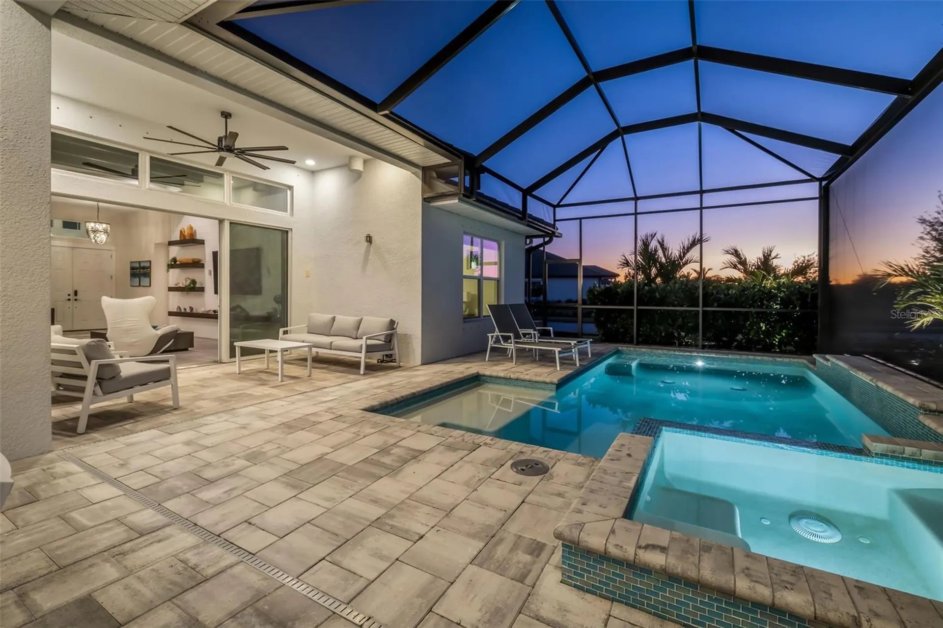 4677 Antrim Drive Sarasota FL 34240
