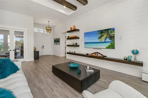 4677 Antrim Drive Sarasota FL 34240
