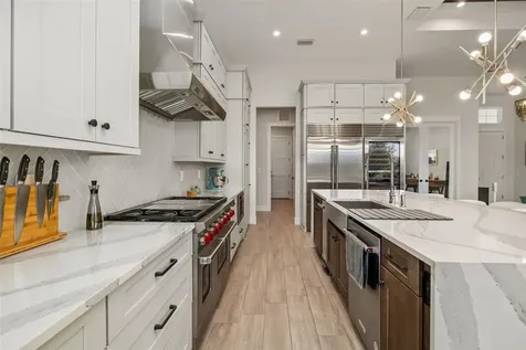 4677 Antrim Drive Sarasota FL 34240