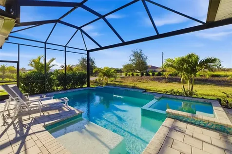 4677 Antrim Drive Sarasota FL 34240