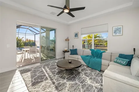 4677 Antrim Drive Sarasota FL 34240