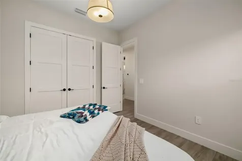 4677 Antrim Drive Sarasota FL 34240