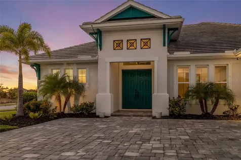 4677 Antrim Drive Sarasota FL 34240