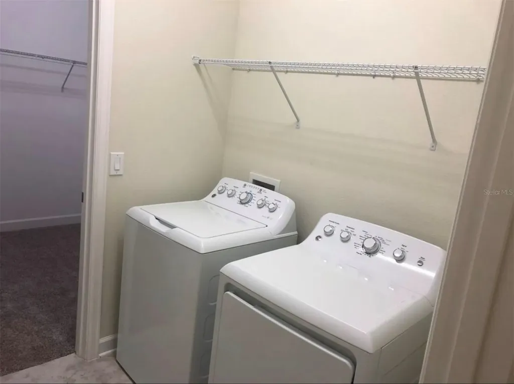 10229 Lovegrass Lane Orlando FL 32832