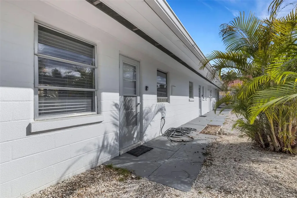 531 Granada Avenue Venice FL 34285