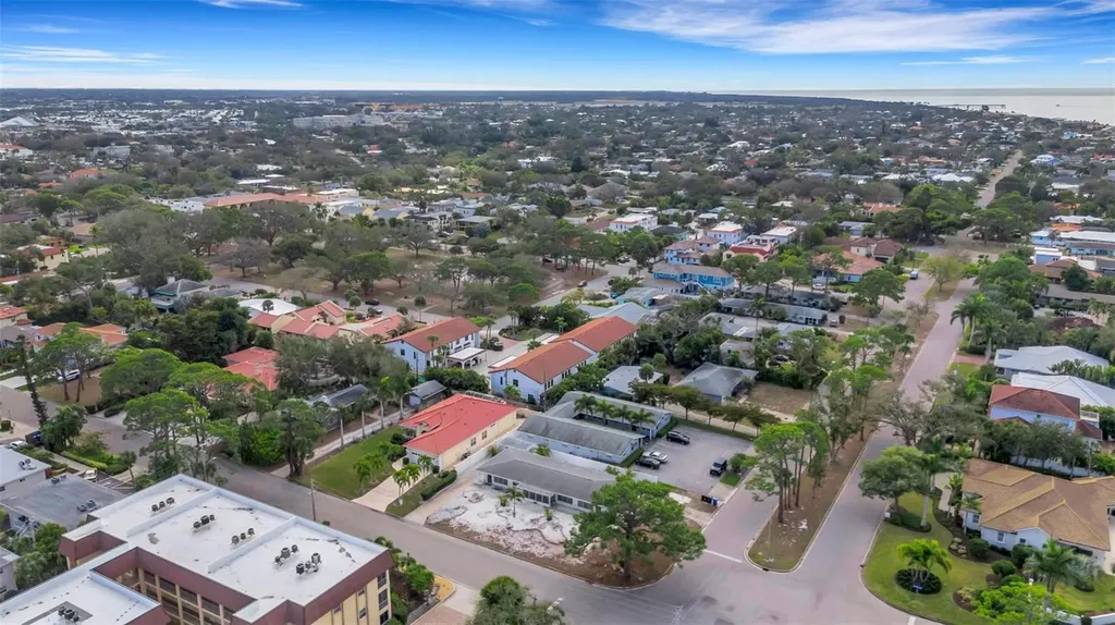 531 Granada Avenue Venice FL 34285