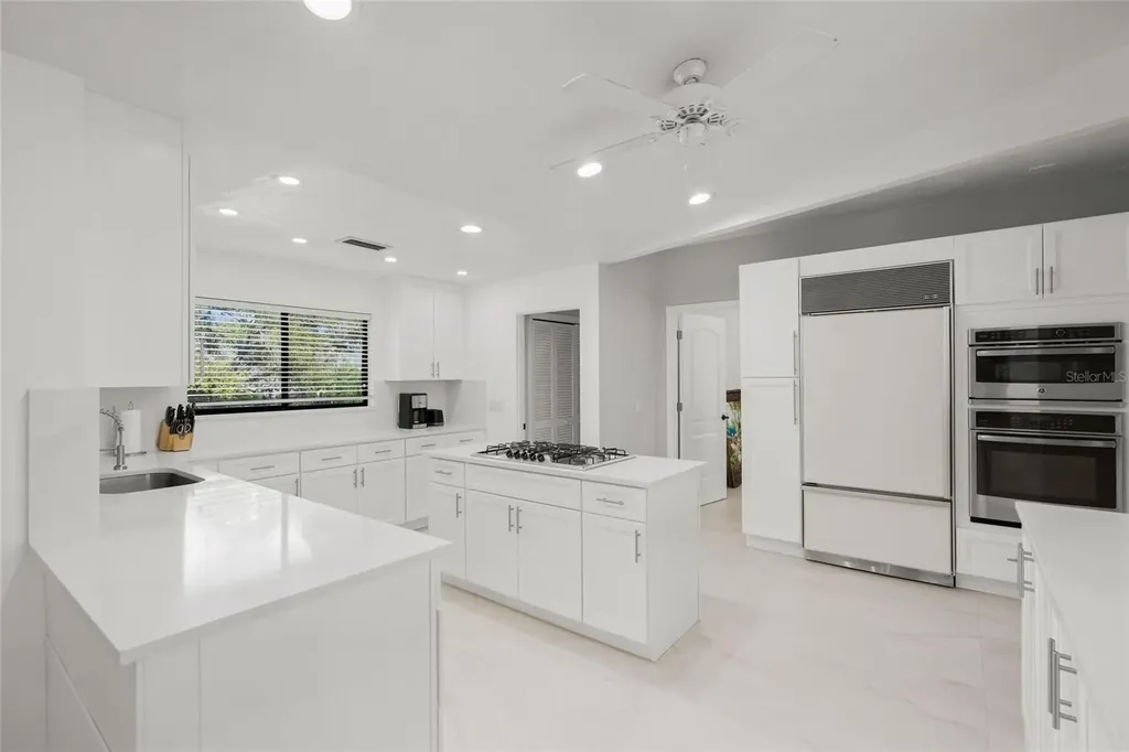 3421 Bayou Sound Longboat Key FL 34228