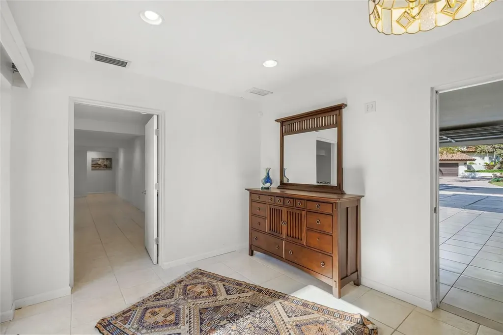 3421 Bayou Sound Longboat Key FL 34228